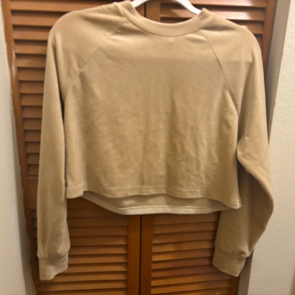 Lilly Pulitzer Zelek Crew Neck Velour Cropped Pullover Size Large Tan Beige - Picture 3 of 5